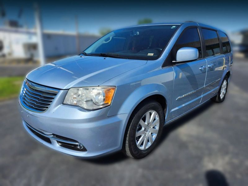 2013 Chrysler Town and Country Touring
