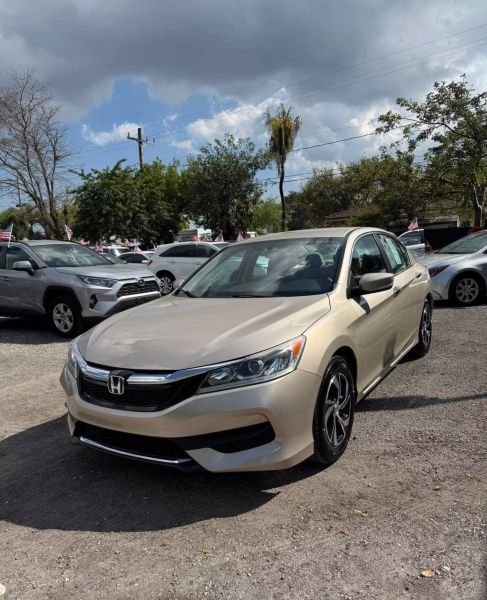 2017 Honda Accord  - $13900