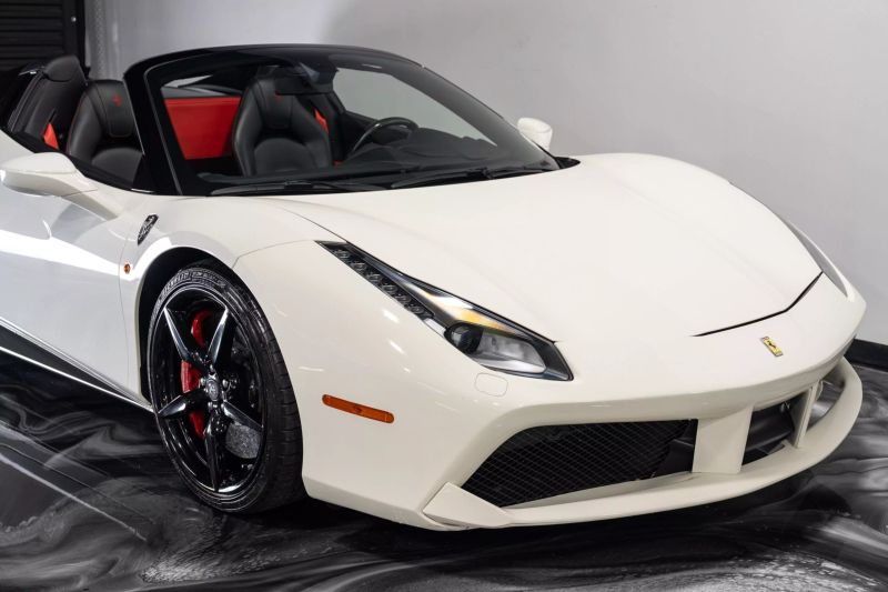 https://imagesdl.dealercenter.net/800/600/202506-261405ac11f54160a63fe38ba27c0432.jpg