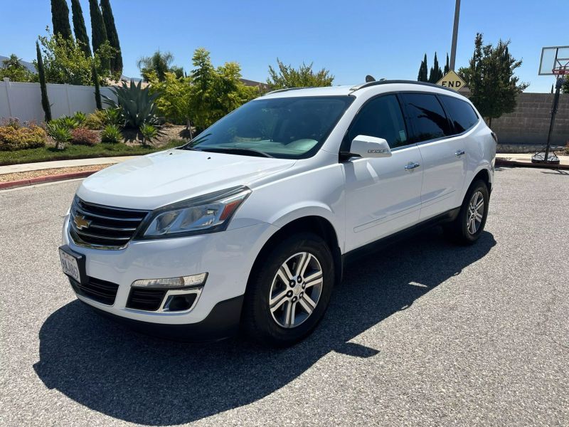 2017 Chevrolet Traverse LT
