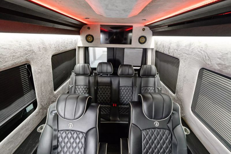 https://imagesdl.dealercenter.net/800/600/202506-2dc69d4813c14b798a55c23a56a16b1c.jpg