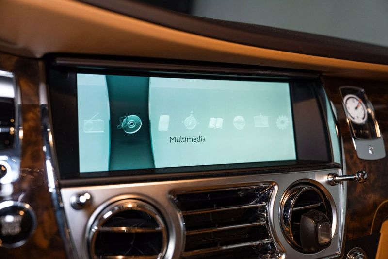 https://imagesdl.dealercenter.net/800/600/202506-2fa9ad595fd744b6bfb7485ad1bd4075.jpg