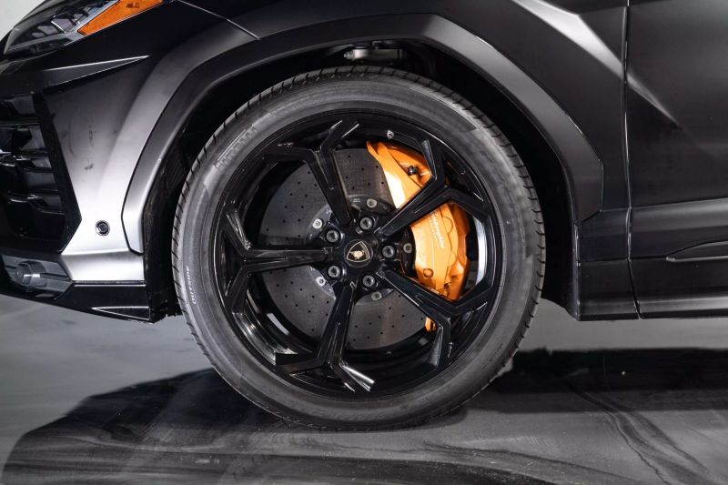 https://imagesdl.dealercenter.net/800/600/202506-343e09cac28f49afb29e39d8cb202a5b.jpg