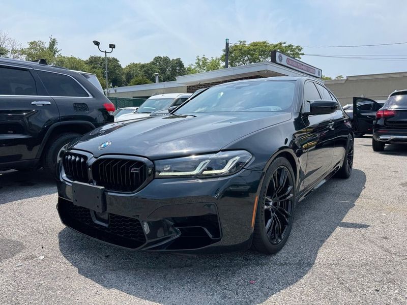 2022 BMW M5 Base