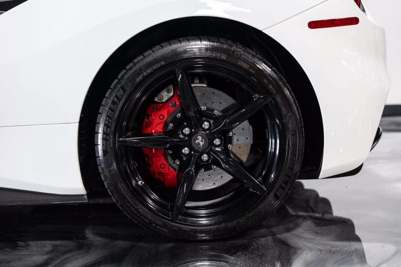 https://imagesdl.dealercenter.net/800/600/202506-352e17ea23f44e57987caef47bf65baf.jpg