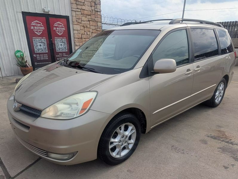 2004 Toyota Sienna XLE