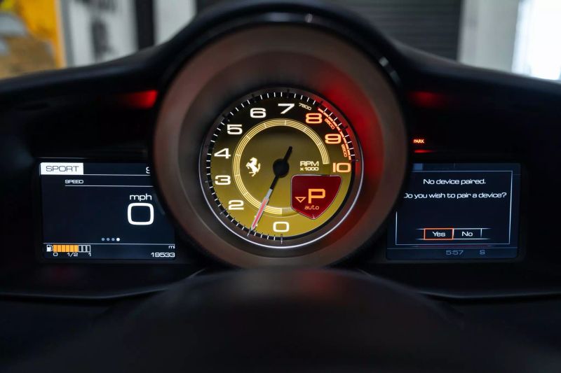 https://imagesdl.dealercenter.net/800/600/202506-381bd5cc9b364750b472ec83ac9ce907.jpg