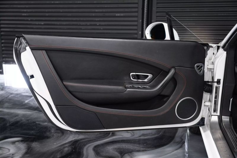 https://imagesdl.dealercenter.net/800/600/202506-38242d8224f644ecae216d3700a62573.jpg