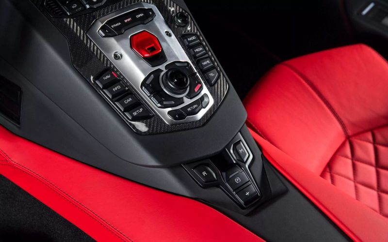 https://imagesdl.dealercenter.net/800/600/202506-39f11ffa340547de9cefc0fe4800403a.jpg
