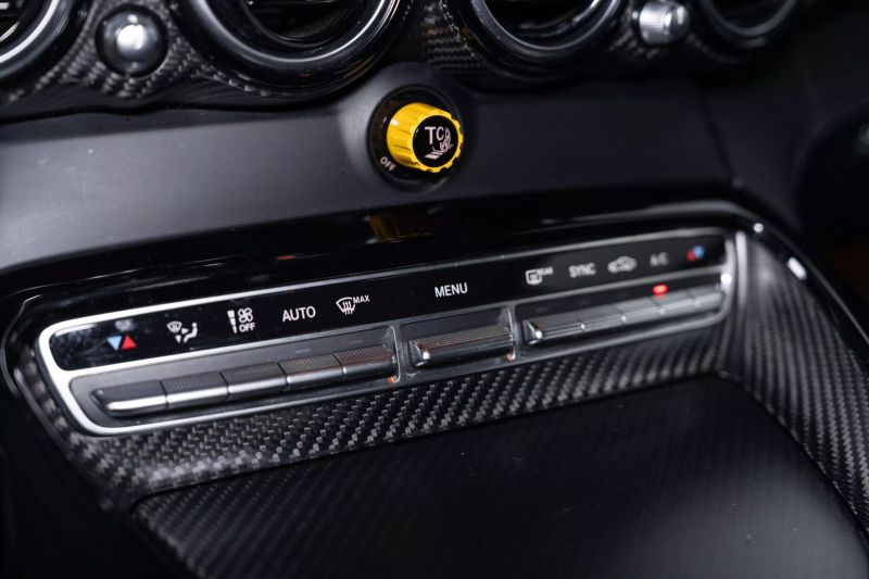 https://imagesdl.dealercenter.net/800/600/202506-3c4299d131d94d3c81d51bce9e26ea42.jpg