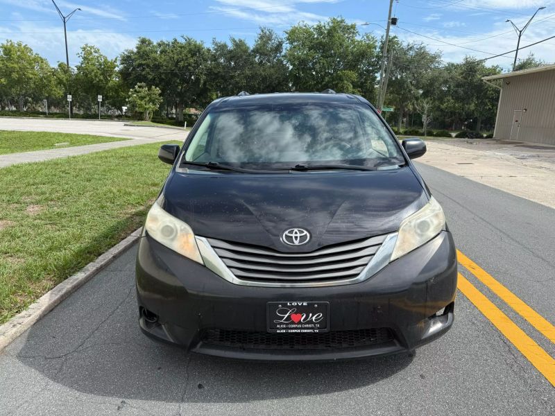 2014 Toyota Sienna XLE