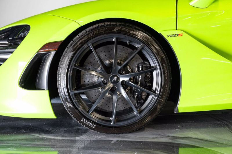 https://imagesdl.dealercenter.net/800/600/202506-4a111d14bd8c41ae929906139c7a2fa1.jpg