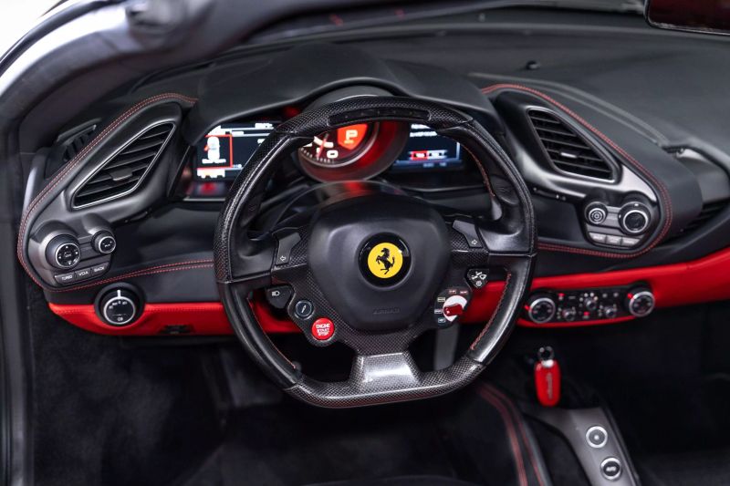 https://imagesdl.dealercenter.net/800/600/202506-4e1fede7a5ad4263a002fcbd63a31dcc.jpg