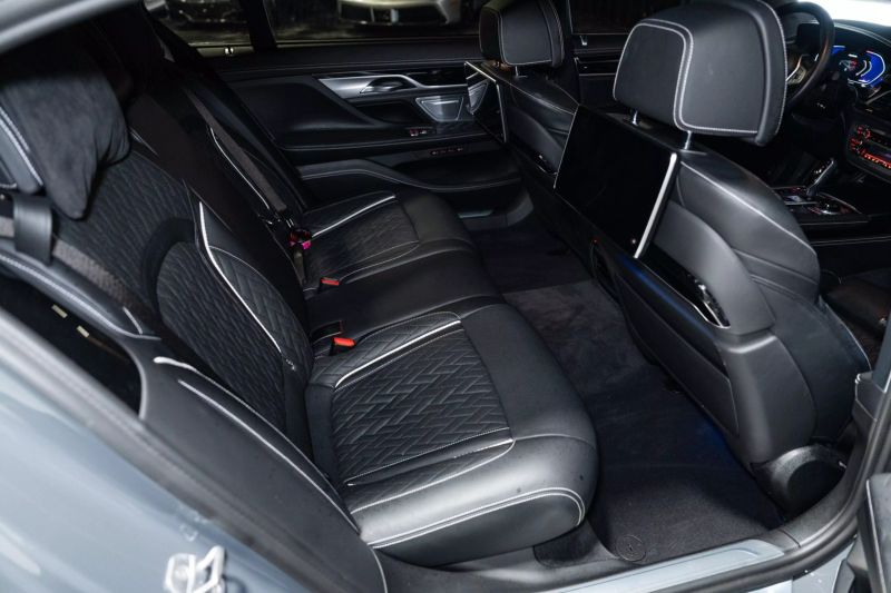 https://imagesdl.dealercenter.net/800/600/202506-4e379756f2ce4a3aaed12c781d17605f.jpg