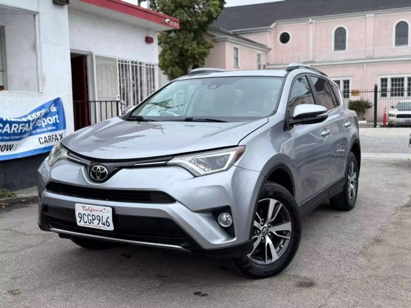 2018 Toyota RAV4 XLE