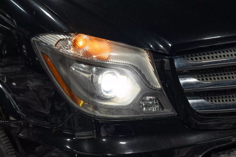 https://imagesdl.dealercenter.net/800/600/202506-4f52eeed47d34f599b85c0dc40f09056.jpg