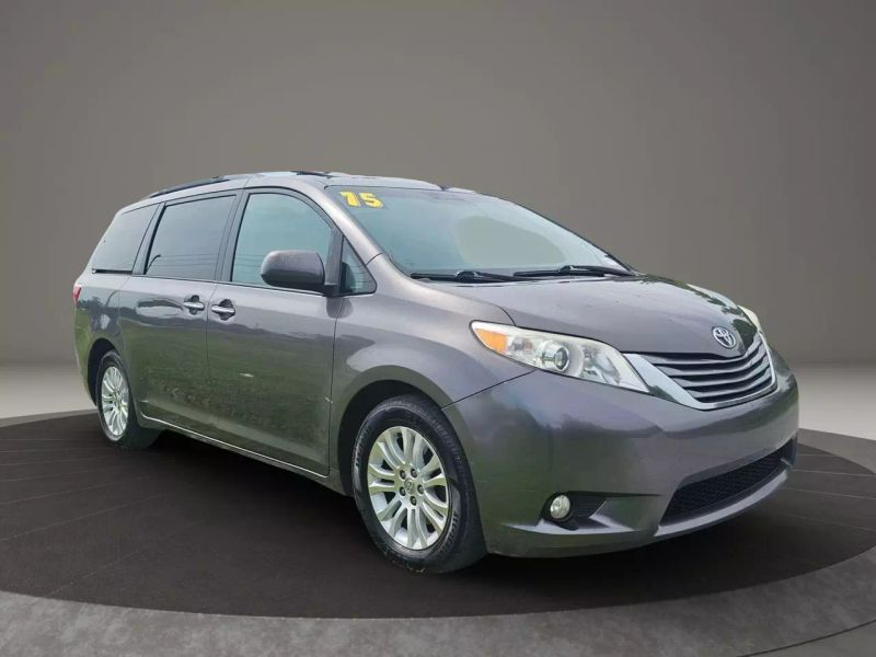 2015 Toyota Sienna XLE