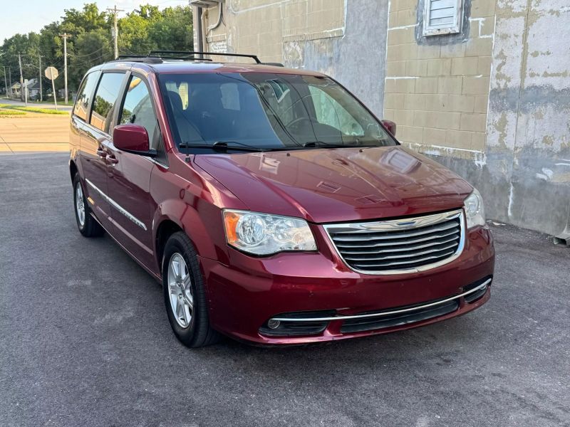 2013 Chrysler Town and Country Touring