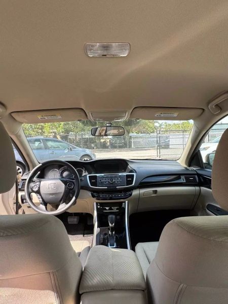 2017 Honda Accord  - $13900