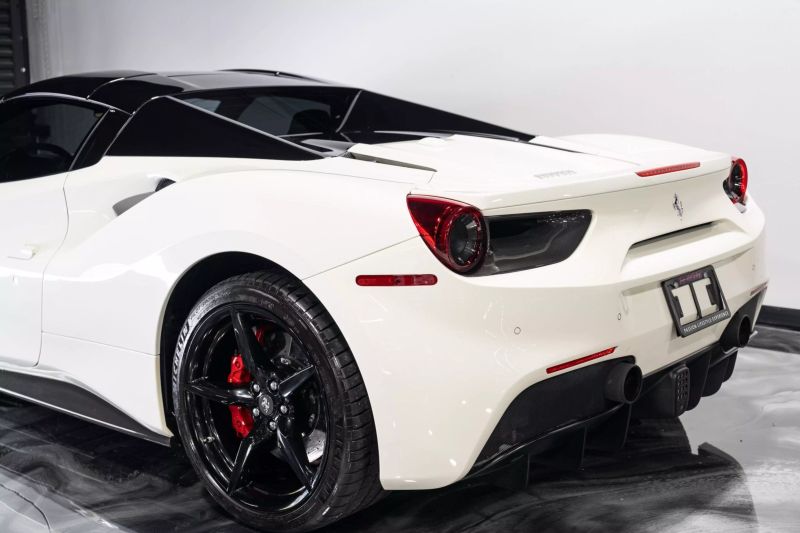 https://imagesdl.dealercenter.net/800/600/202506-58c41ac88ccb42f6a2361f80f1426a69.jpg