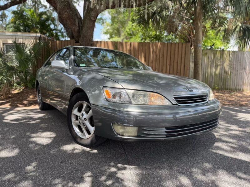 2000 Lexus ES 300 Base