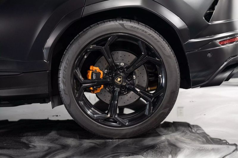 https://imagesdl.dealercenter.net/800/600/202506-5aaa66e024424a62b1c601fe027a5d51.jpg