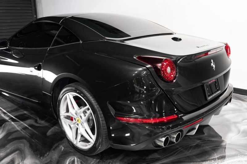 https://imagesdl.dealercenter.net/800/600/202506-5df0e2ff51b347c8a74d2fe2b78283a3.jpg
