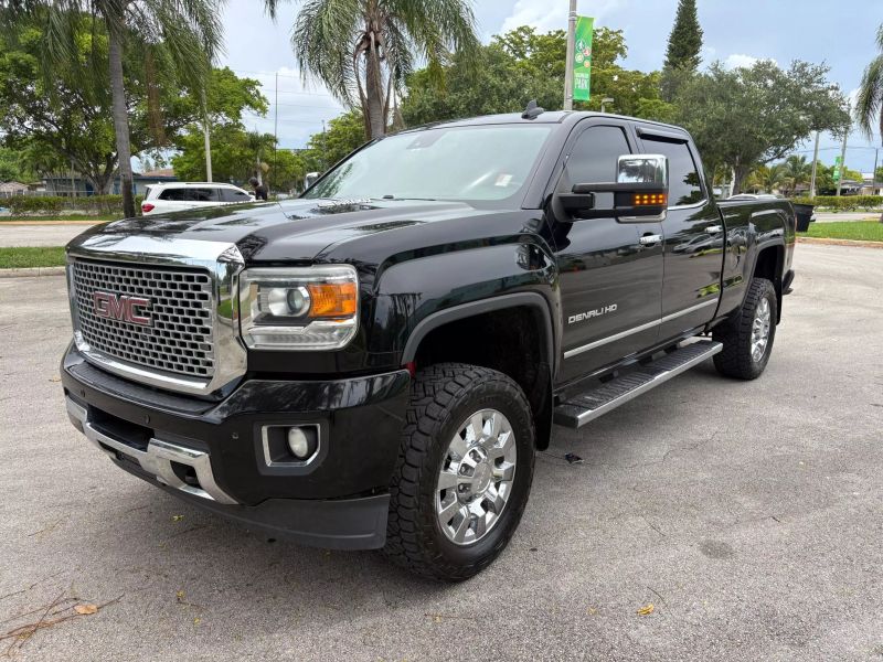 2016 GMC Sierra 2500HD Denali
