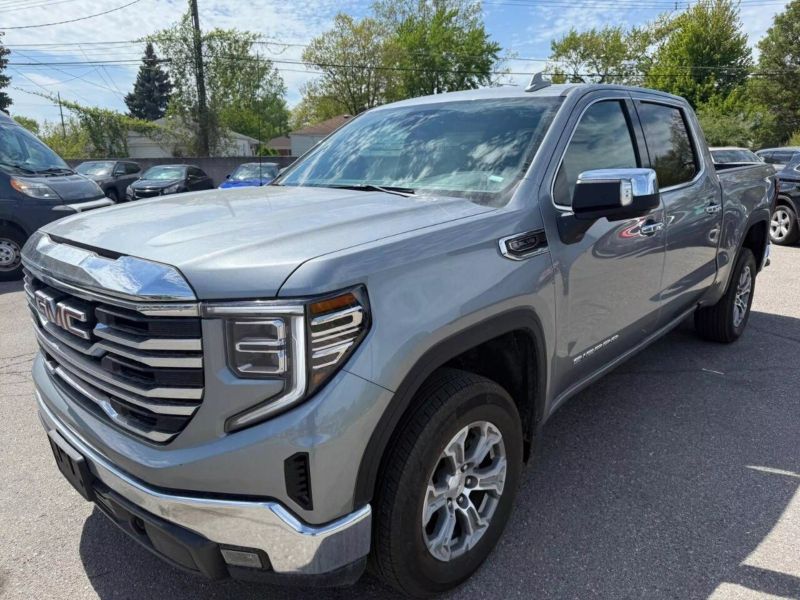 2025 GMC Sierra 1500 SLT