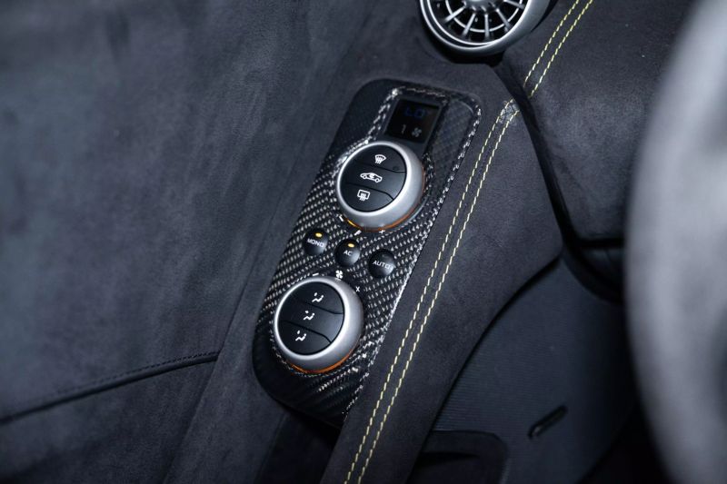 https://imagesdl.dealercenter.net/800/600/202506-6b14a933390948fbacfc32373bc0d2ed.jpg