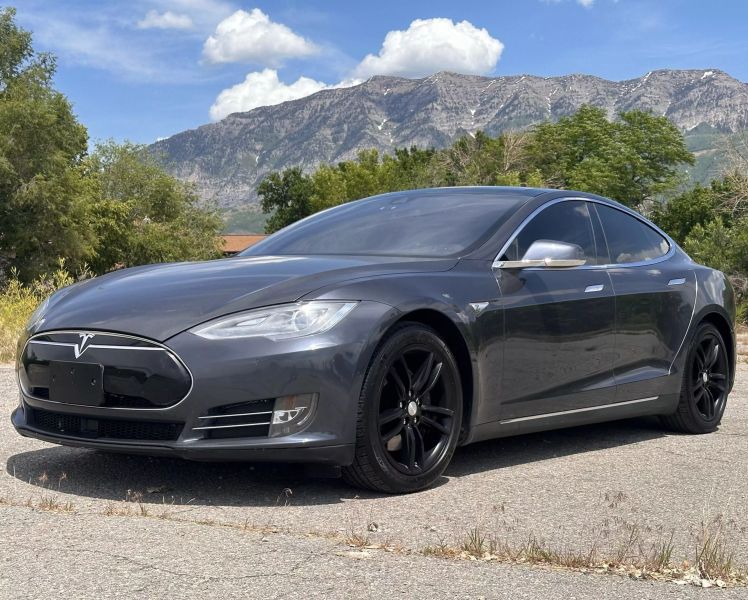2015 Tesla Model S P85D