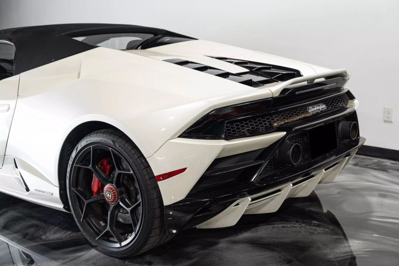 https://imagesdl.dealercenter.net/800/600/202506-728ed1c3e6144273b738151ac2c95cdf.jpg