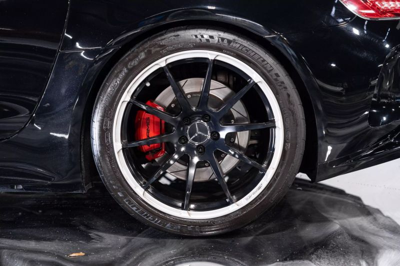https://imagesdl.dealercenter.net/800/600/202506-760d6c83d3584c2bba2f20a4d671efd2.jpg