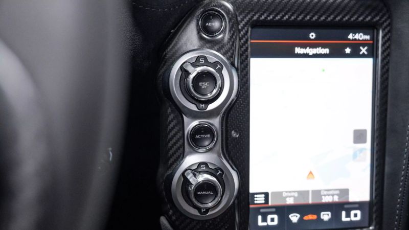 https://imagesdl.dealercenter.net/800/600/202506-77f1f32ac9114171b52df35f6308a043.jpg