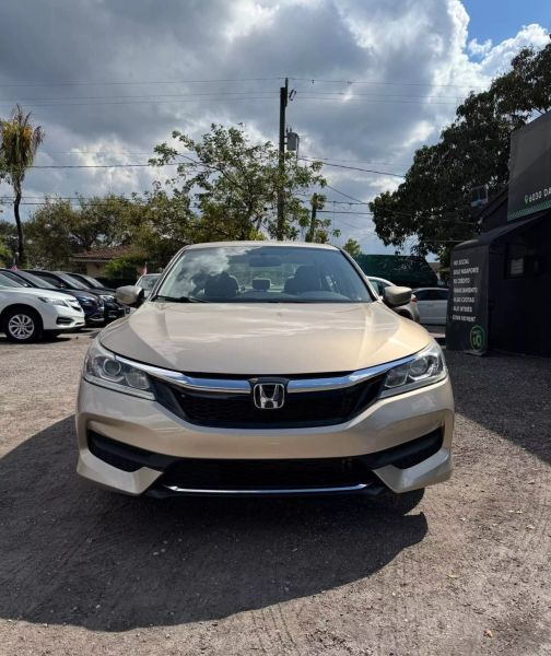 2017 Honda Accord  - $13900