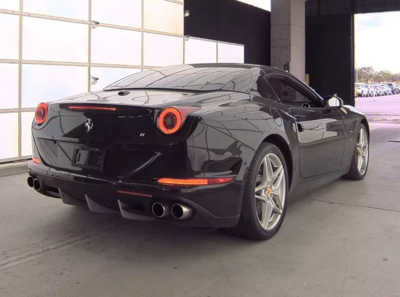 https://imagesdl.dealercenter.net/800/600/202506-8044e2a4998042c9bf78e7d66ae683bd.jpg