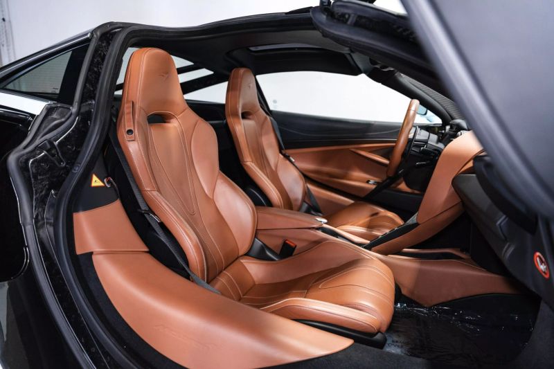 https://imagesdl.dealercenter.net/800/600/202506-807a920be097498892dcfea6d1a55b46.jpg