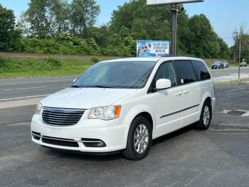 2014 Chrysler Town and Country Touring