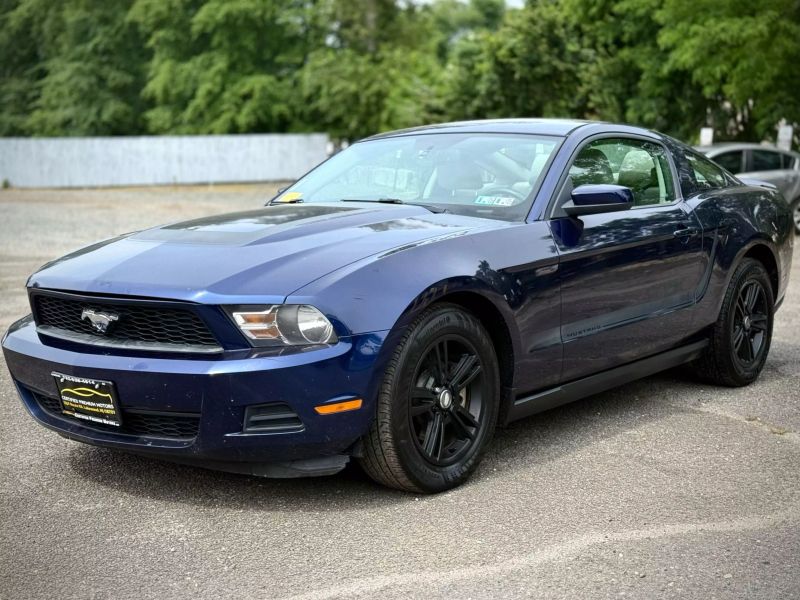 2011 Ford Mustang Premium