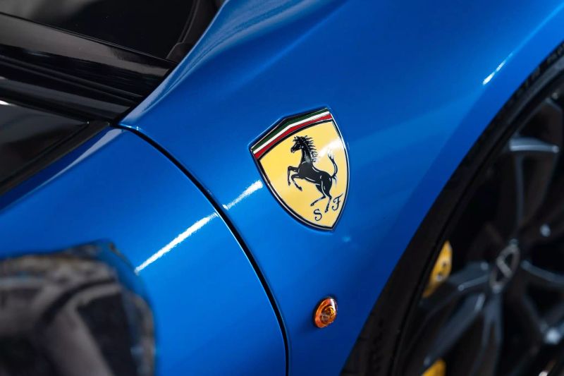 https://imagesdl.dealercenter.net/800/600/202506-8597a1273ee64ed591ebaf5dba47ad8c.jpg