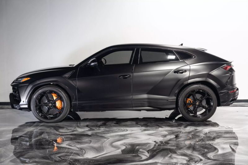 https://imagesdl.dealercenter.net/800/600/202506-891c7b1a9f384162a4a534d6570eb429.jpg