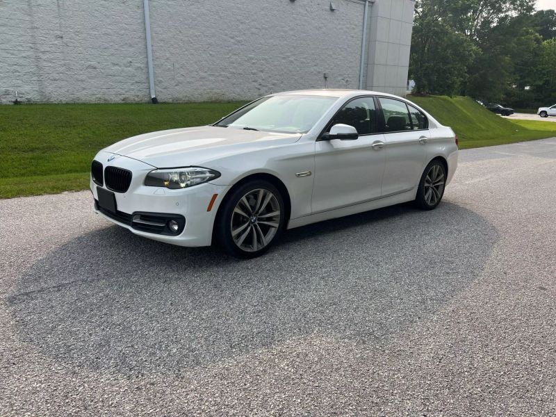 2016 BMW 5 Series 528i
