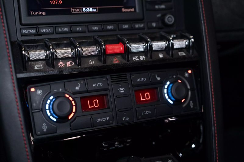 https://imagesdl.dealercenter.net/800/600/202506-8d0d5ebeda0845bf9589706fc88229c6.jpg