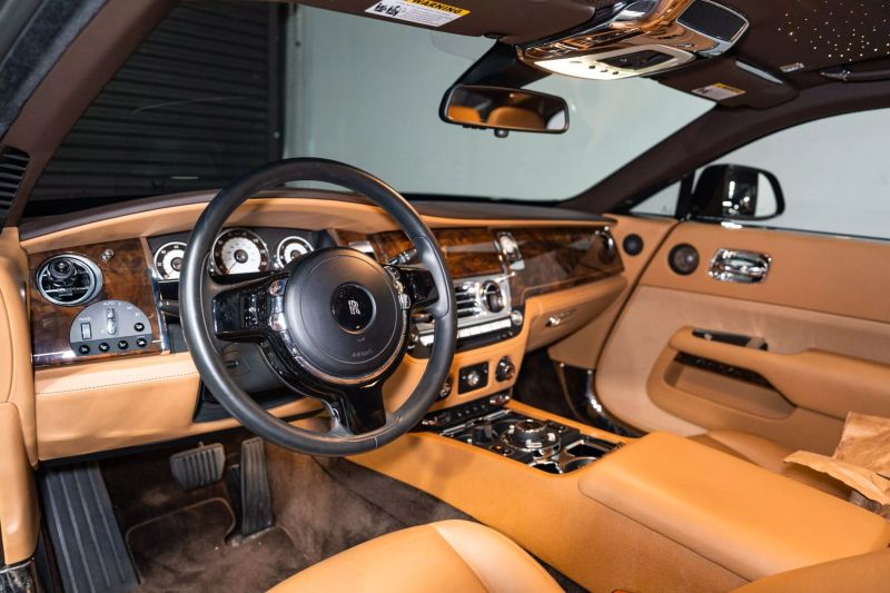 https://imagesdl.dealercenter.net/800/600/202506-8db63b7cba18482ba9cd1d0adc094d35.jpg