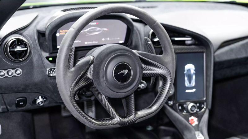 https://imagesdl.dealercenter.net/800/600/202506-96a8f83f3c0d4a1b88d68982151ae53a.jpg