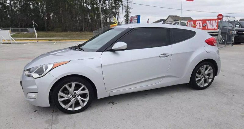 2017 Hyundai Veloster Base