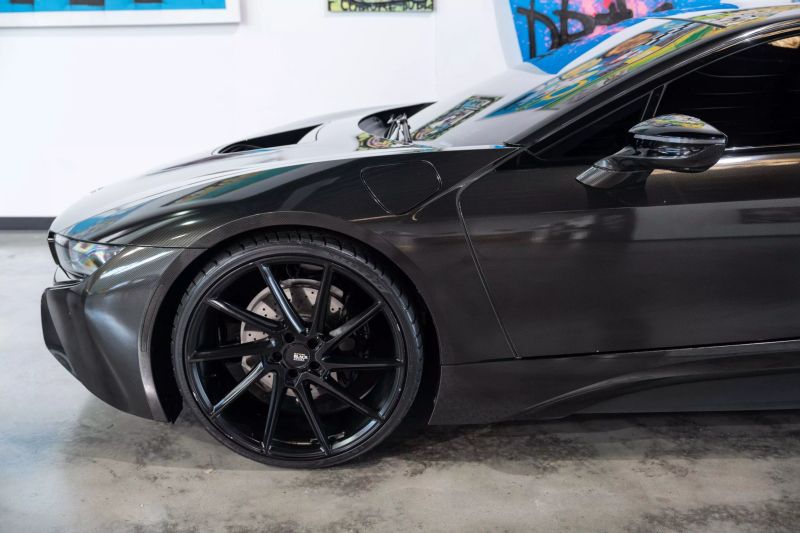 https://imagesdl.dealercenter.net/800/600/202506-9b3da19b22f54ee99a7dd2a5f12d7076.jpg