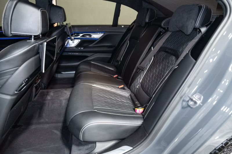 https://imagesdl.dealercenter.net/800/600/202506-9b8a22988f8244f6b37c3c7ab347ac17.jpg
