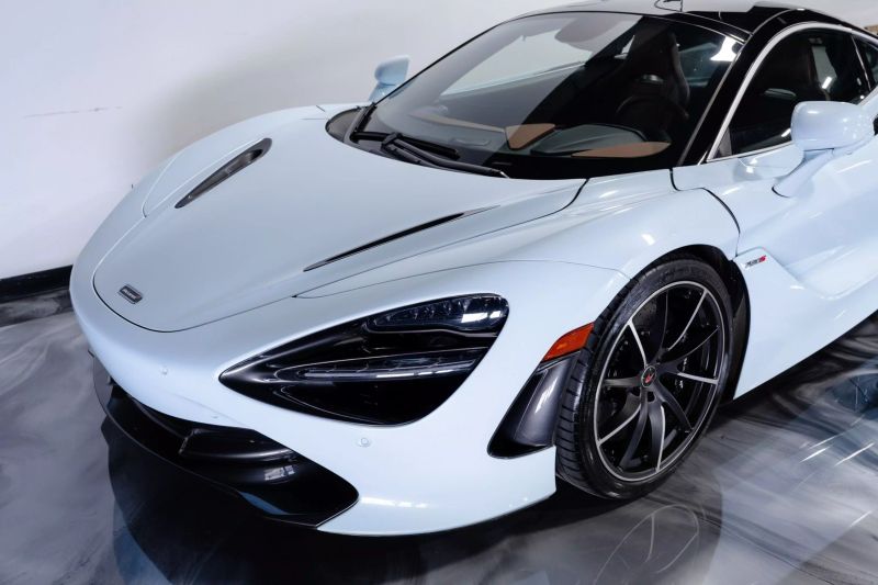 https://imagesdl.dealercenter.net/800/600/202506-9ebe3efd4883438493b7353cfca77492.jpg
