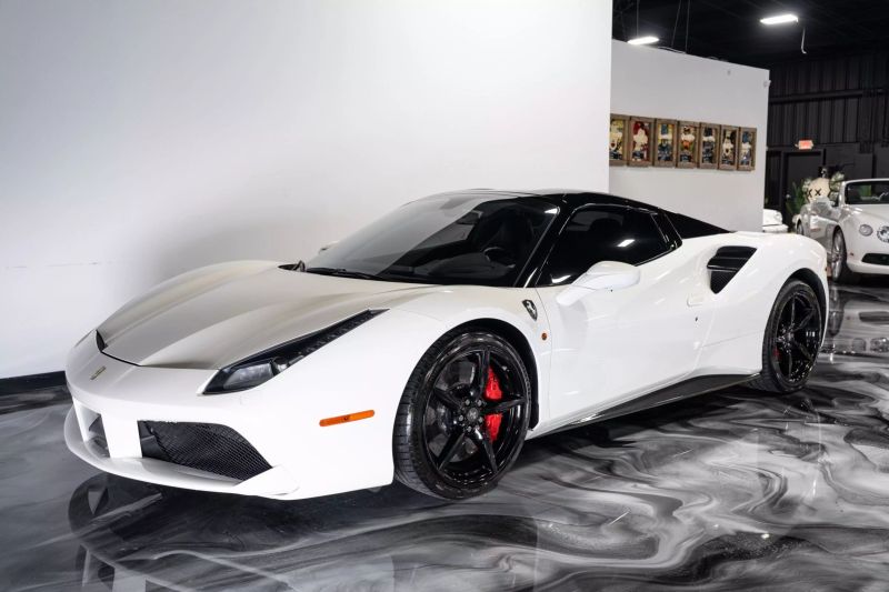 https://imagesdl.dealercenter.net/800/600/202506-a0a50109f1e94687b297187a93490951.jpg